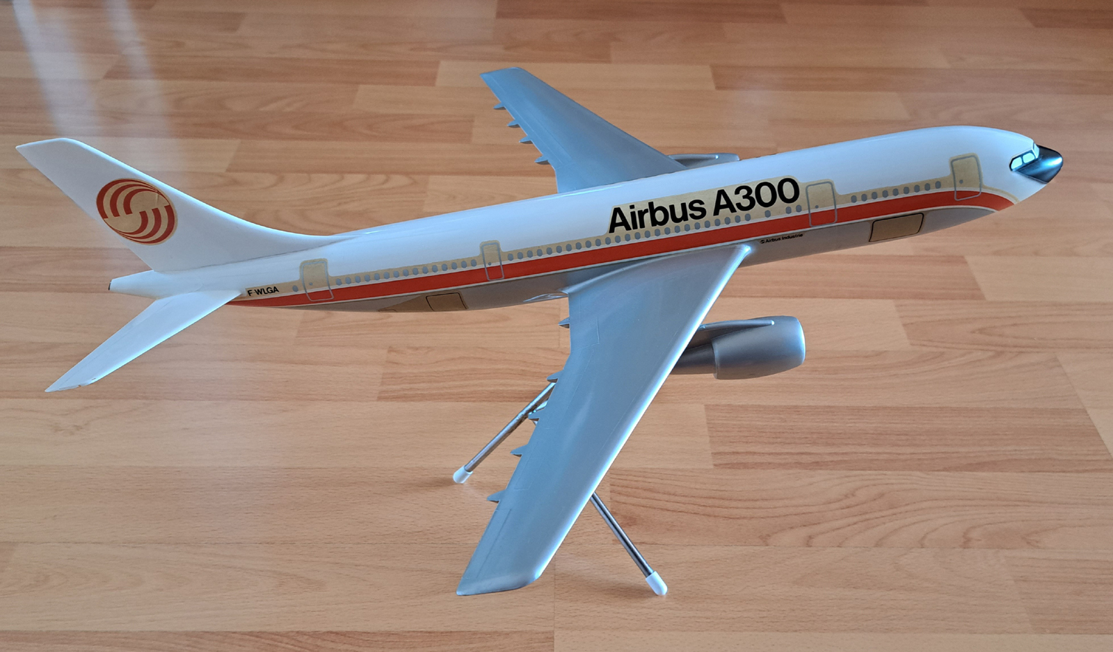Maqette dEtude et Exposition 1/100 Airbus A300 model for sale