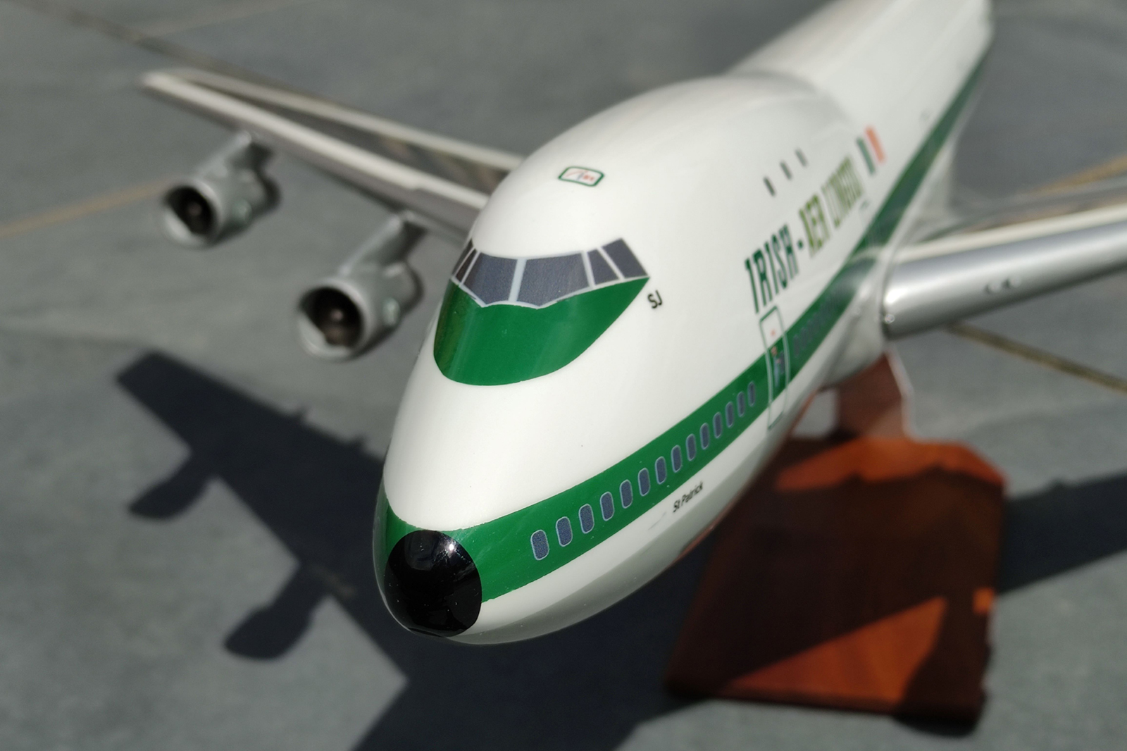 West Coast Aviation Models 1/100 Aer Lingus Boeing 747-100 model for sale