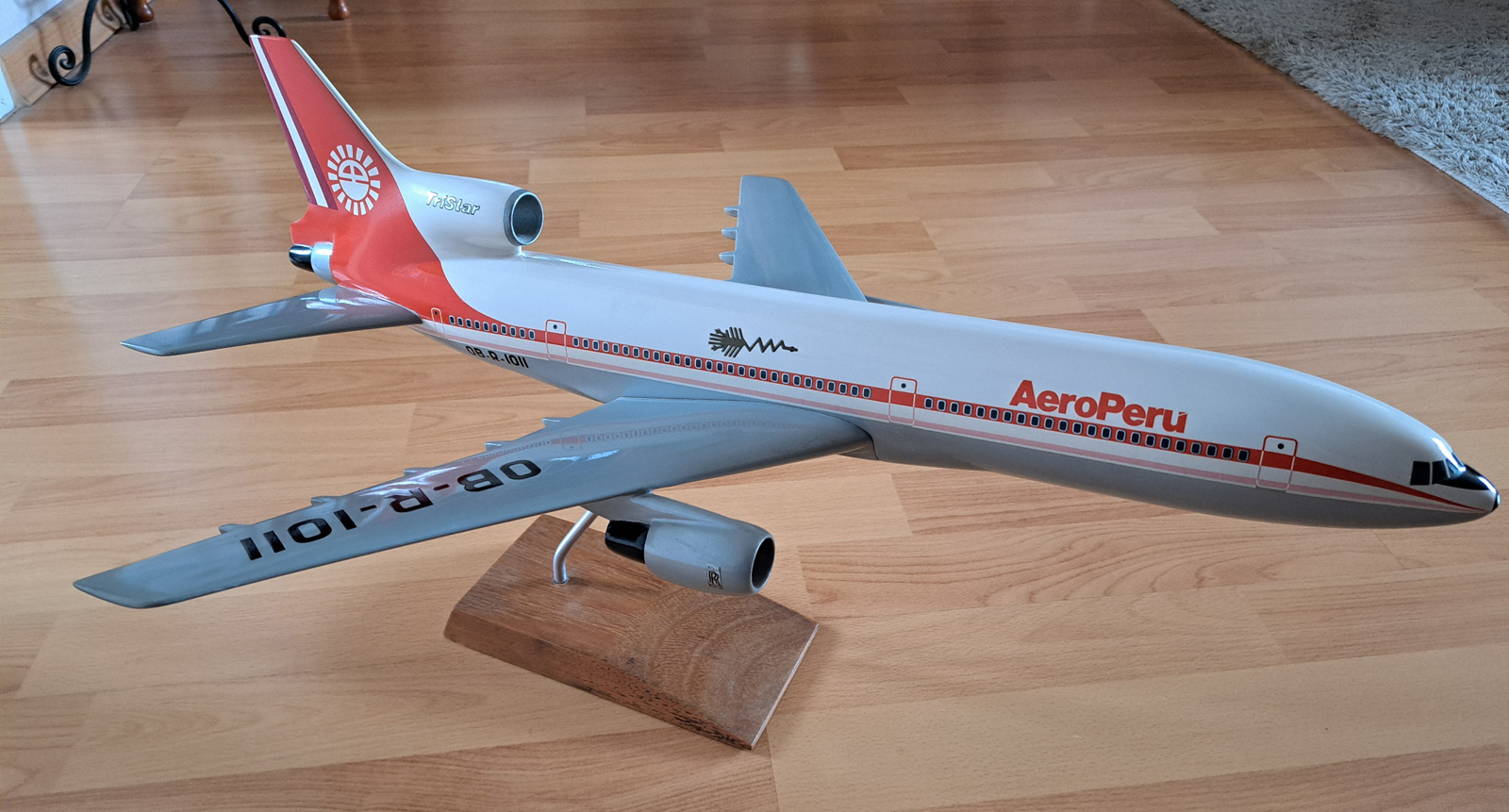 Vogelaar 1/100 Aero Peru Lockheed L-1011 Tristar model for sale