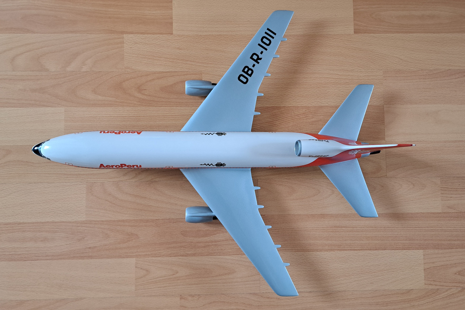 Vogelaar 1/100 Aero Peru Lockheed L-1011 Tristar model for sale