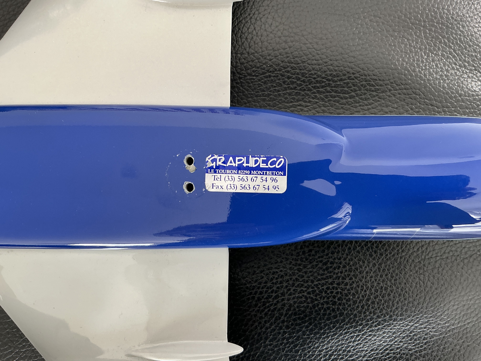 Graphideco 1/100 Air Austral Boeing 777-200 model for sale