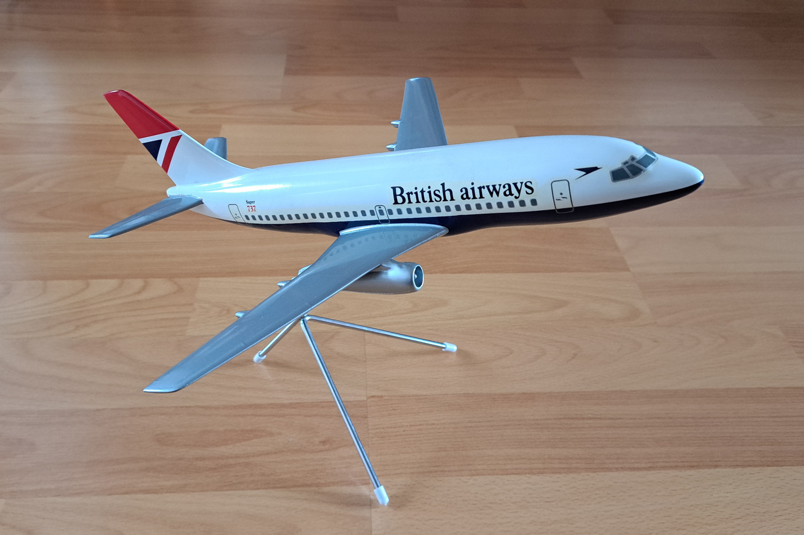 Westways models 1/100 British Airways Boeing 737-200 model for sale