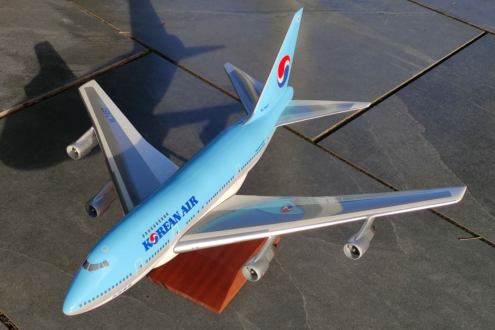 West Coast Aviation Models 1/100 Korean Boeing 747SP model for sale