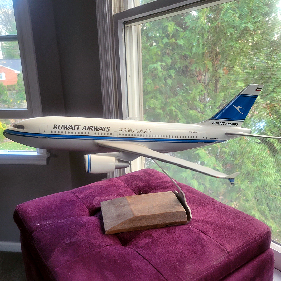 Wesco 1/100 Kuwait airways Airbus A310 model for sale