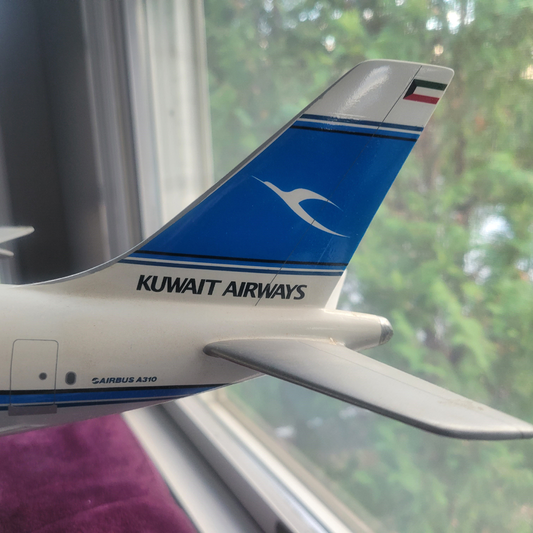 Wesco 1/100 Kuwait airways Airbus A310 model for sale