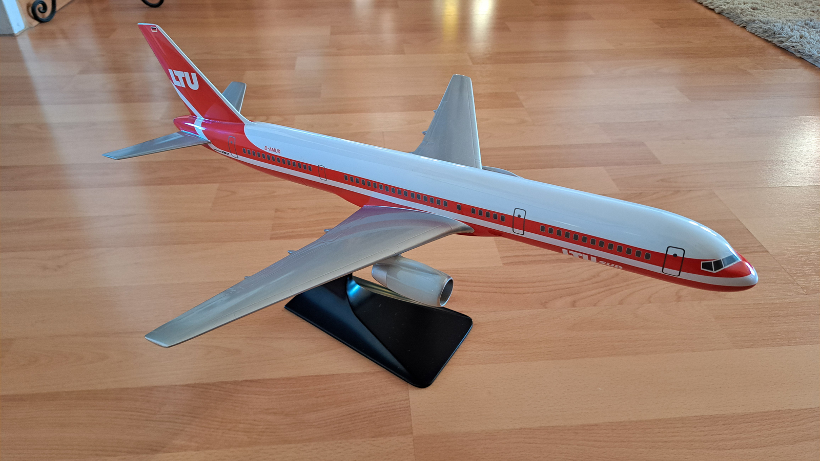IMC Modelworks 1/100 LTU Sud Boeing 757-200
