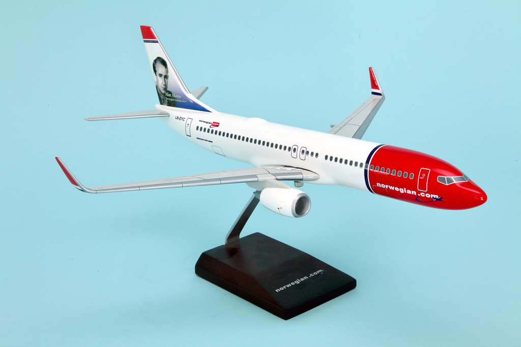 PPC 1/100 Norwegian Boeing 737-800 model for sale
