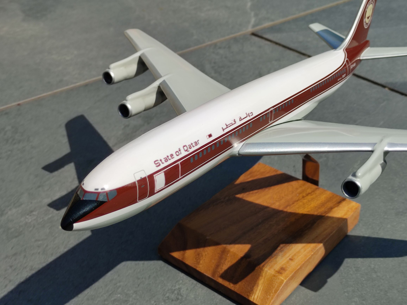 1/100 State of Qatar Boeing 707 for sale