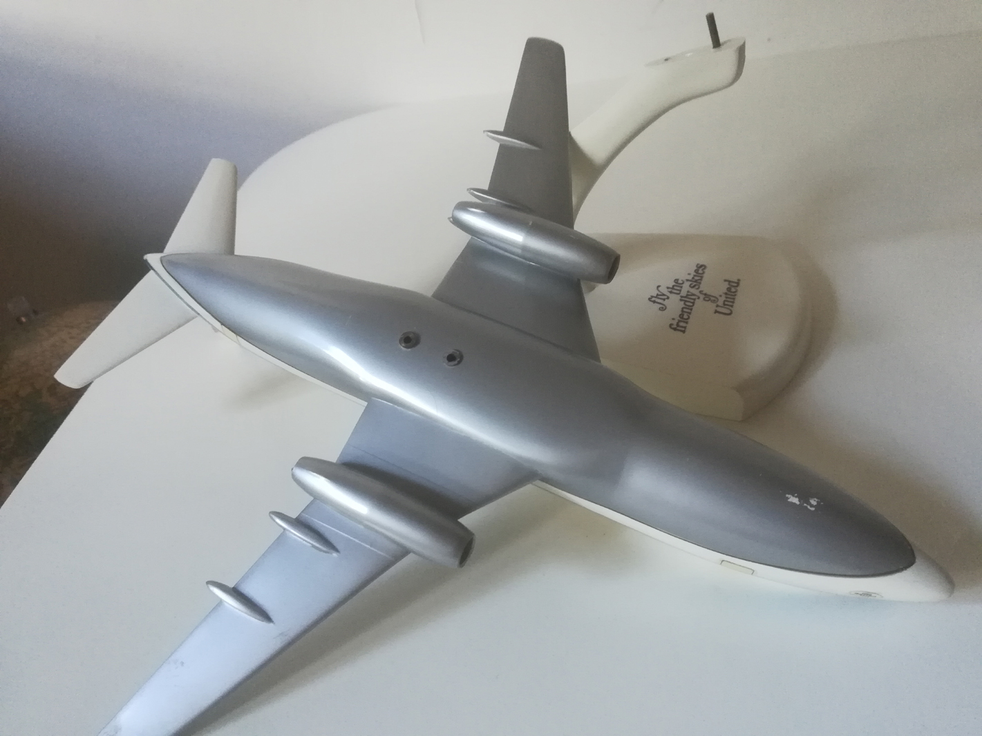 Topping Models 1/100 United Airlines Boeing 737-200 model for sale