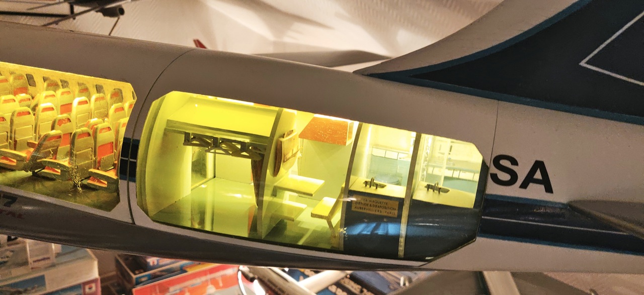 Maquette d'etude et d'exposition MEE 1/24 Air France Boeing 707 cutaway model